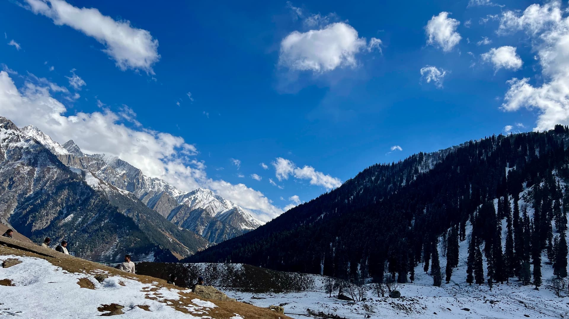 Scenic view of Kashmir landscape